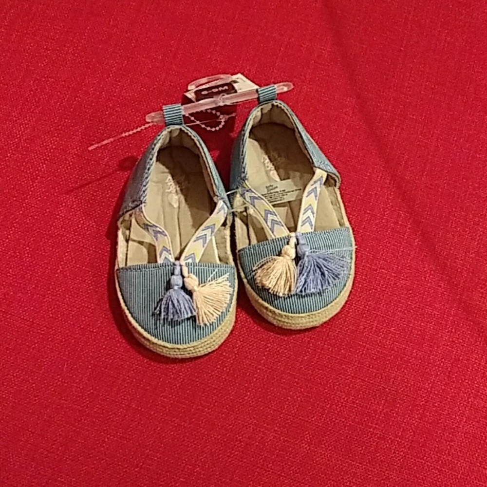 Baby B'Gosh summer shoes size 6 to 9 months